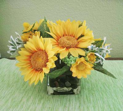 Sunflower Bouquet in Square